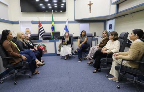 09_24-reuniao-frente-parlamentar-feminina-1.jpeg