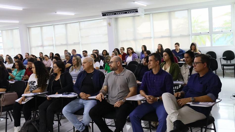 1-congresso-de-odontologia-da-saude-bucal-reune-profissionais-em-caraguatatuba.jpg