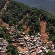 21fev23-varios-deslizamentos-mortais-sao-vistos-depois-de-graves-na-barra-do-sahy-em-sao-sebastiao-1677060790542_v2_900x506.jpg