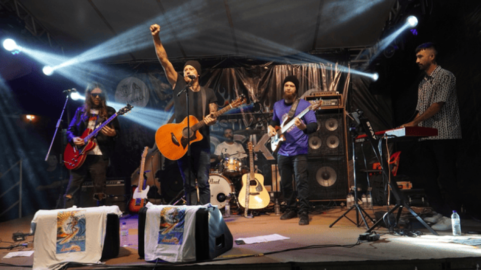 7-festival-de-rock-na-ilha-chega-a-praia-do-pereque-nos-dias-2-e-3-de-maio-2-1.png