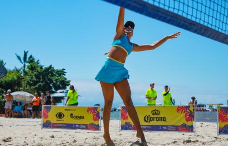 beach-tenistas-dao-show-na-1-etapa-do-sao-seba-open-na-praia-do-arrastao-2.jpeg