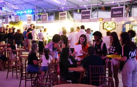 caraguatatuba-recebe-edicao-2025-do-festival-jazz-&-vinhos-de-5-a-8-de-junho-2.jpg