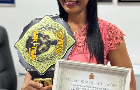 do-getuba-para-o-mundo-aparecida-confessor-usa-o-muay-thai-para-vencer-no-ringue-e-transformar-vidas.jpeg