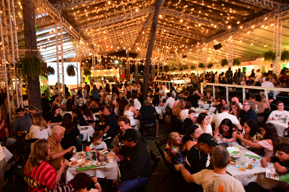 festival-do-camarao-de-ilhabela-atrai-74-mil-moradores-e-turistas-e-fomenta-o-turismo-de-inverno-2.png