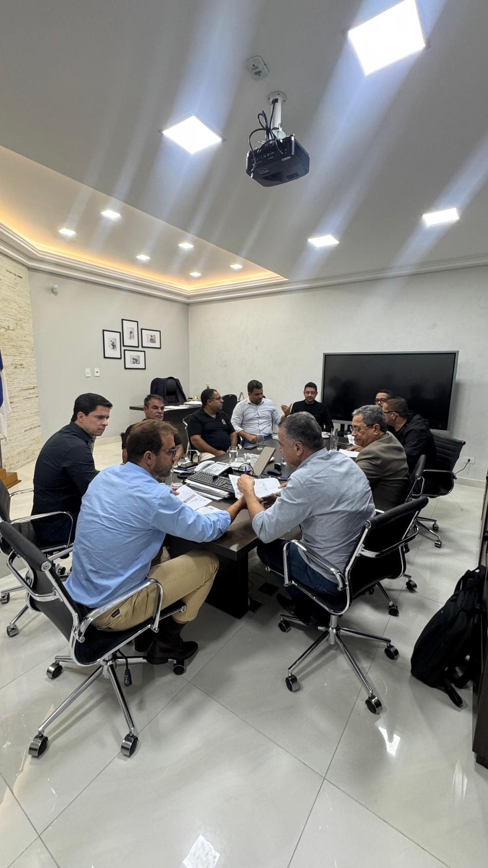 governo-intermedia-negociacoes-entre-empresa-de-transporte-e-sindicato-para-evitar-greve-2.jpg