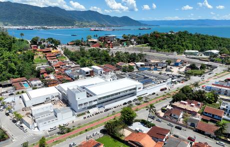 ilhabela-garante-reforco-de-r$-12-milhao-para-saude-durante-operacao-verao-2025-2026.jpg