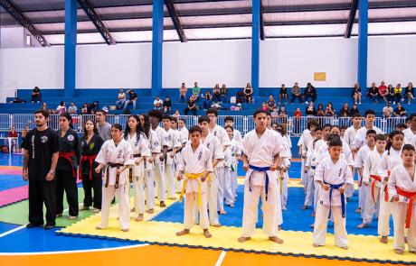 karate-so-kyokushin-reune-jovens-atletas-em-torneio-no-ciase-do-travessao-1.jpg