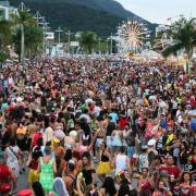 mais-de-20-blocos-de-embalo-animam-carnaval-de-caraguatatuba.jpg