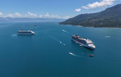 navios-de-cruzeiros-voltam-a-ilhabela-com-12-mil-passageiros-e-tripulantes.jpeg