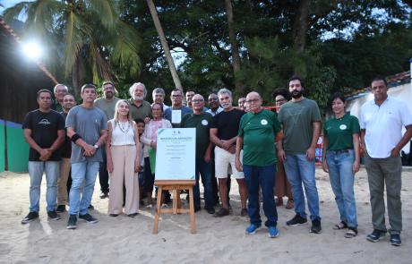 no-mes-da-cultura-caicara-prefeito-de-ilhabela-entrega-novo-rancho-da-armacao.jpg