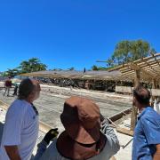 prefeito-colucci-vistoria-avanco-das-obras-da-nova-escola-municipal-e-ubs-na-baia-de-castelhanos.jpeg