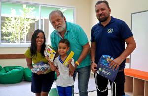 prefeito-toninho-colucci-da-inicio-ao-maior-concurso-da-educacao-ja-realizado-em-ilhabela.jpeg