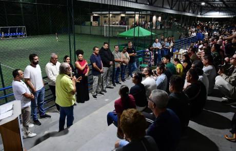 prefeito-toninho-colucci-entrega-cerca-de-300-cadastros-imobiliarios-do-nucleo-de-regularizacao-fundiaria-reino-ii.jpg