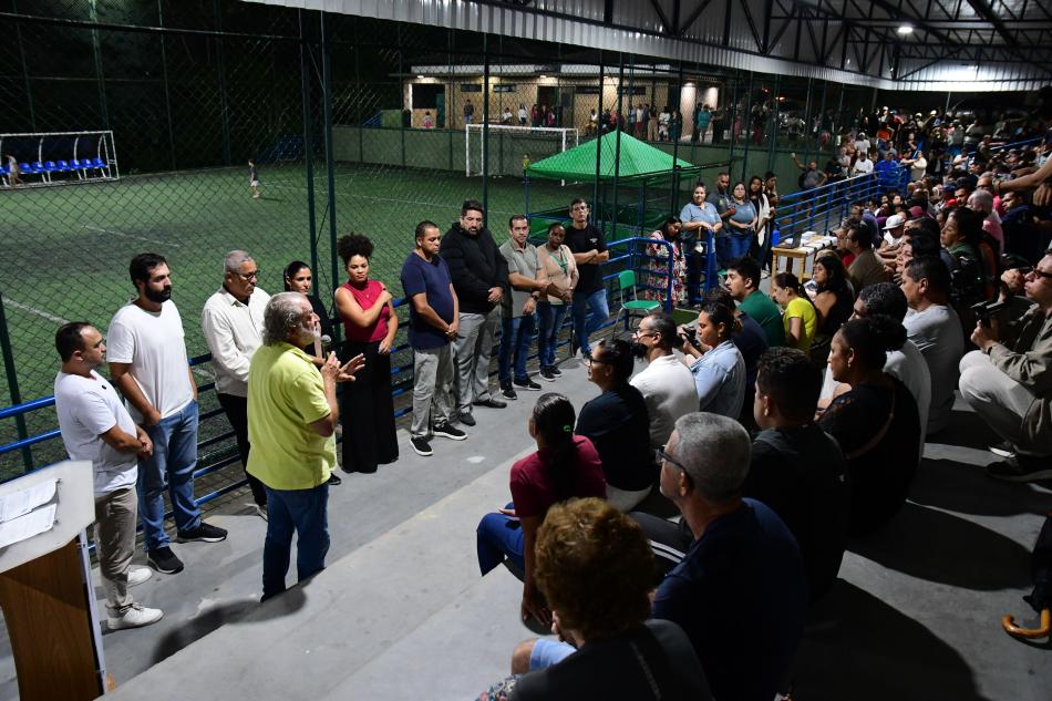 prefeito-toninho-colucci-entrega-cerca-de-300-cadastros-imobiliarios-do-nucleo-de-regularizacao-fundiaria-reino-ii.jpg