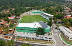 prefeito-toninho-colucci-entrega-fase-final-do-complexo-esportivo-do-peii-sul-em-ilhabela-3.jpeg