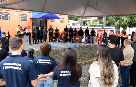 prefeito-toninho-colucci-entrega-nova-base-da-defesa-civil-e-reforca-investimentos-em-seguranca-4.jpg