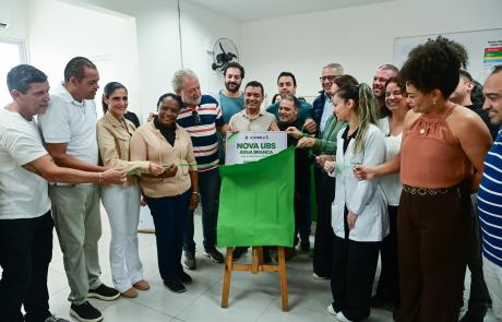 prefeito-toninho-colucci-entrega-ubs-da-agua-branca-reformada-e-ampliada-1.jpg