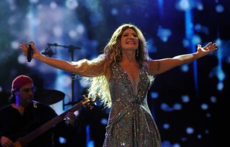prefeitura-de-ilhabela-divulga-programacao-completa-do-13-festival-da-sardinha-com-destaque-para-a-cantora-elba-ramalho.jpg