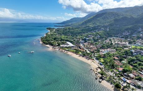 prefeitura-de-ilhabela-publica-novo-decreto-que-regulamenta-atividades-na-orla-e-reforca-ordenamento-para-a-temporada-2025-2026.jpg