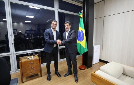 reinaldinho-avanca-em-brasilia-e-fortalece-luta-por-faculdade-em-sao-sebastiao.jpeg
