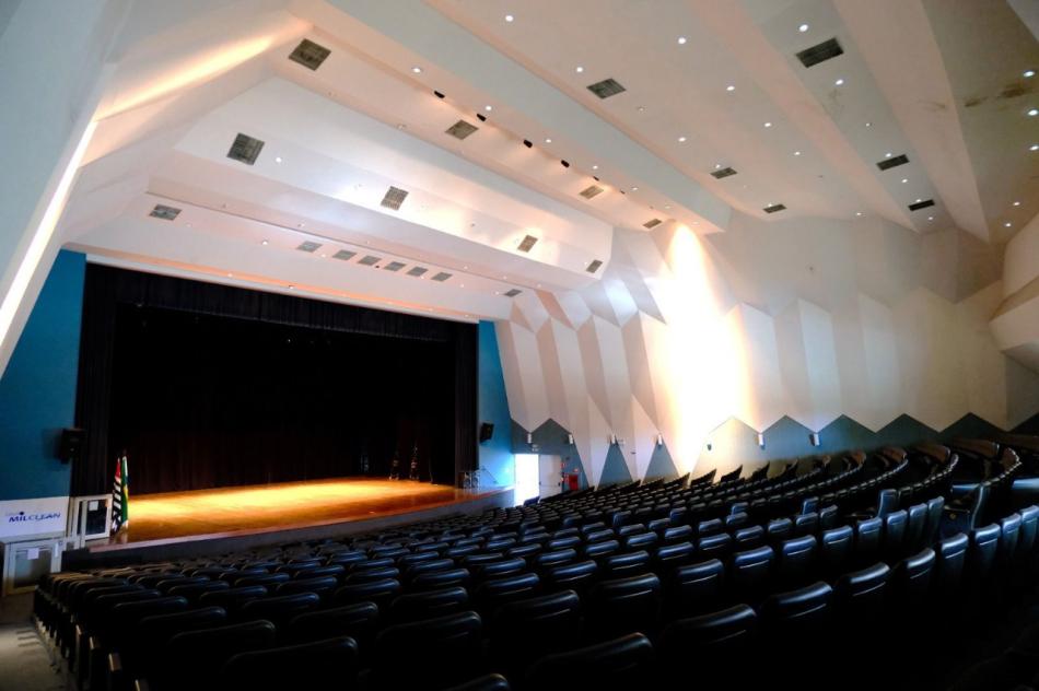 teatro-mario-covas_foto-gianni-dangelo-1.jpeg